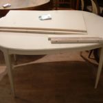 318 2053 DINING TABLE